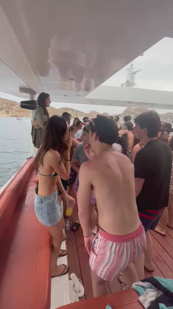 Catamaran Deja Vu 60ft – Private Experience in Cabo San Lucas (20% Deposit)